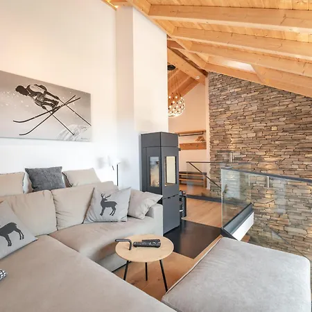 Penthouse No9 *