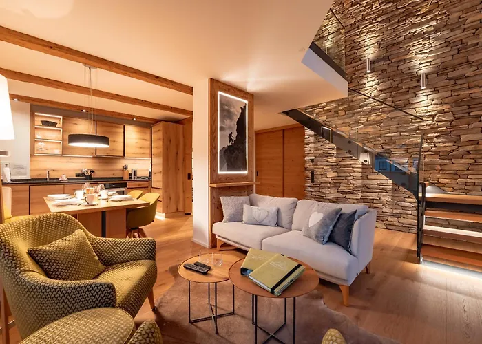 Penthouse No9 *